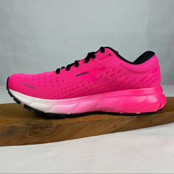 brooks highlighter shoes